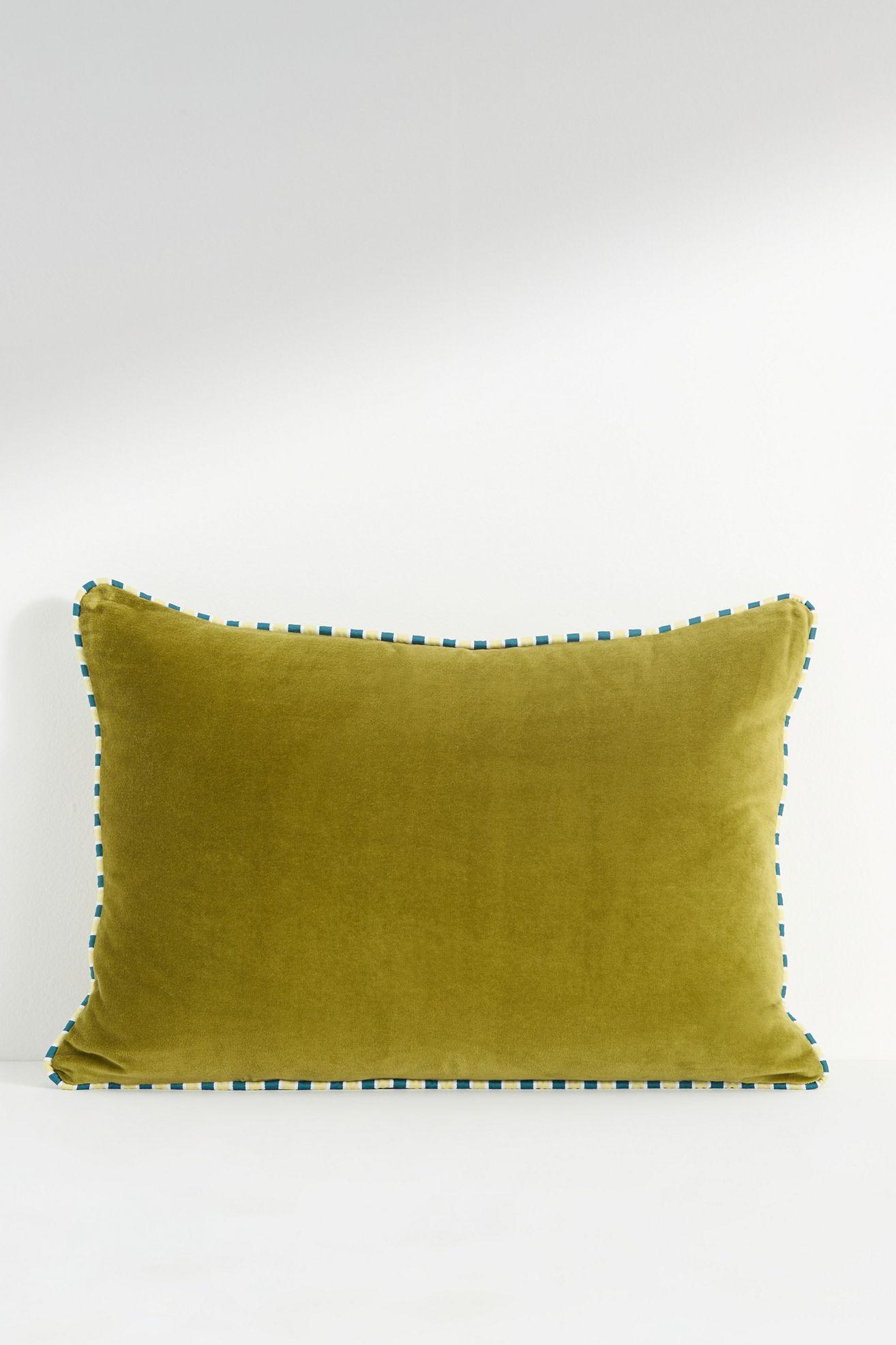 Velvet Milo Pillow - Moss, 22" X 22"