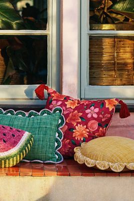 アンソロジー クッション Anthropologie Joanna Gaines Just Launched a Home Collection for Anthropologie
