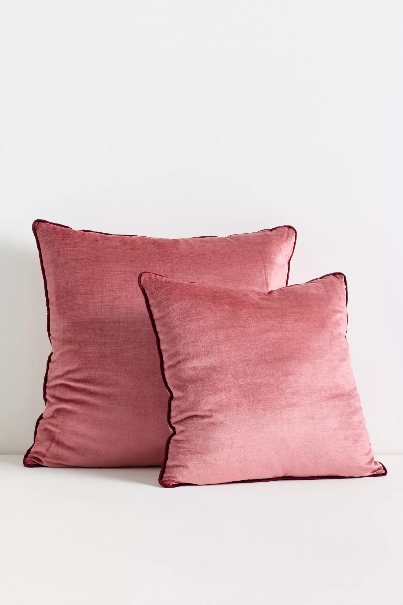 Piped Velvet Pillow - thumbnail 10