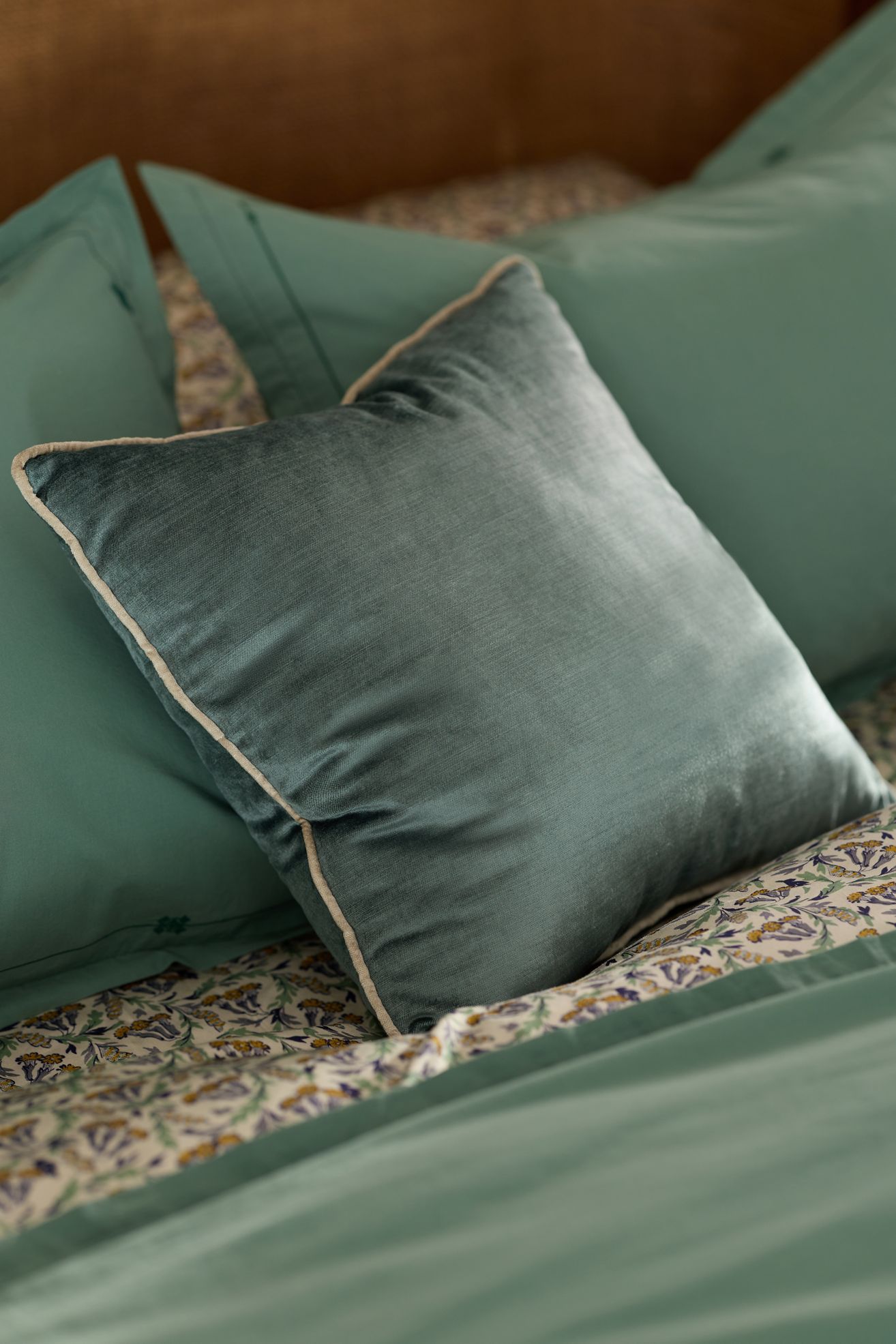 Piped Velvet Pillow - Duck Egg, 22" X 22"