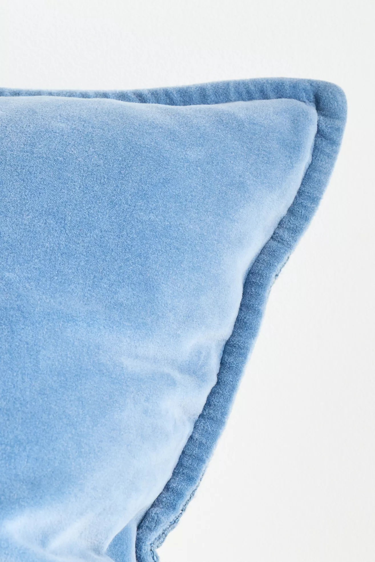 Velvet Trova Pillow - thumbnail 4