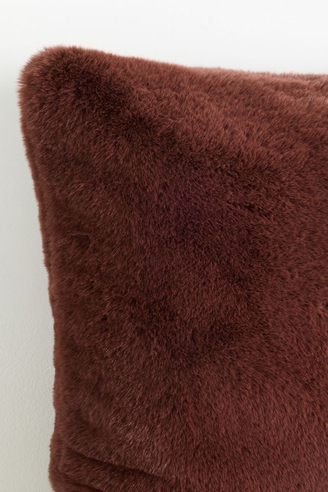 Coussin en fausse fourrure Sophie #1