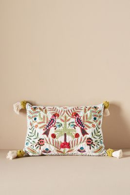 Monolo Pillow