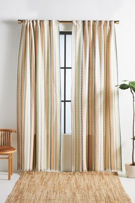 Avery Curtain