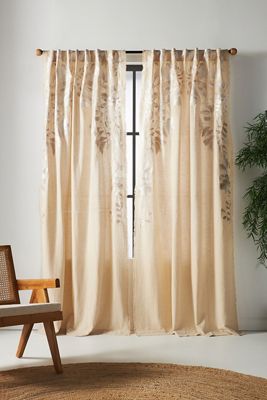 Cenisa Curtain