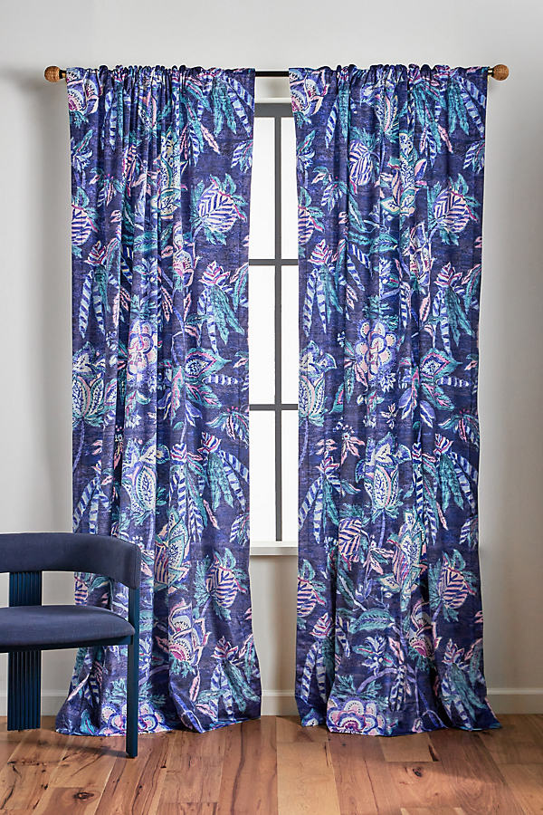 Mulberry Curtain