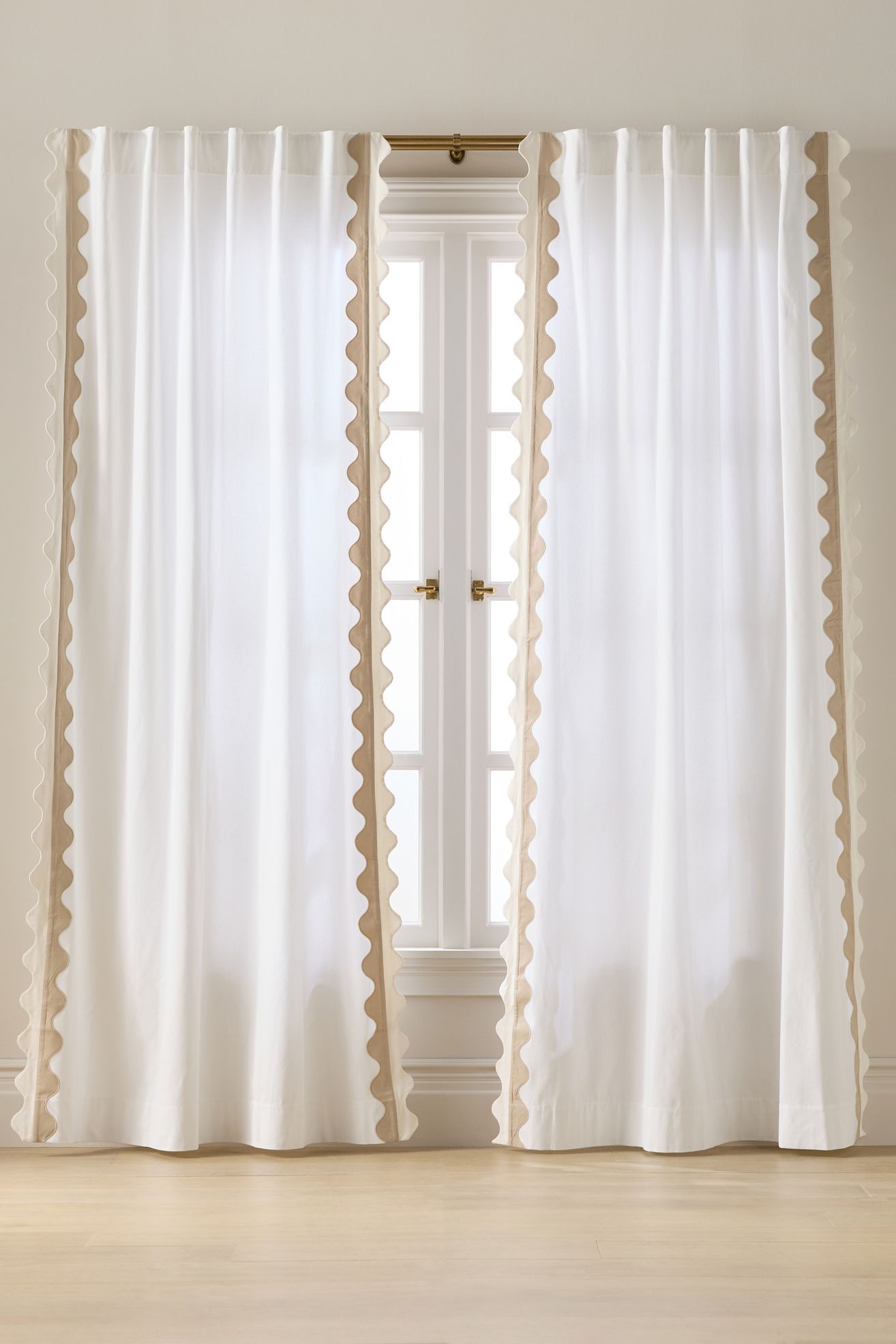 Maeve Scalloped Cotton Curtain - Neutral