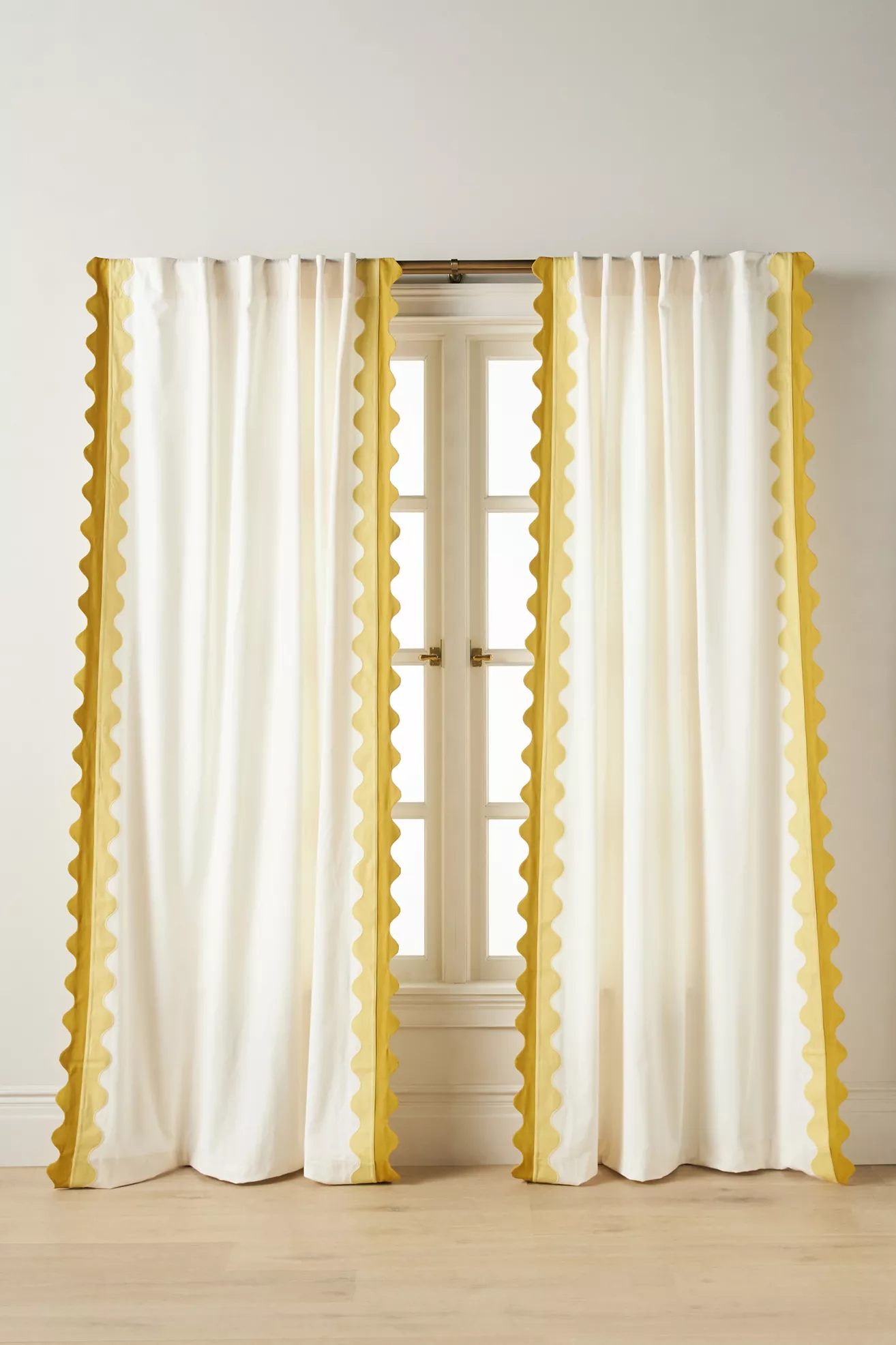 Maeve Scalloped Cotton Curtain - thumbnail 8