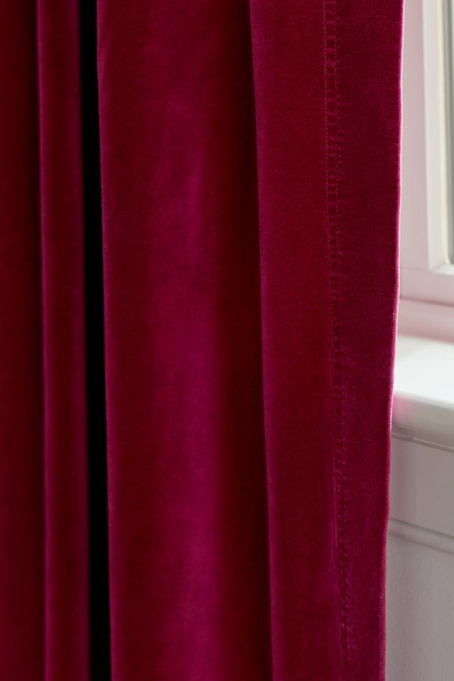 Trova Velvet Curtain #1
