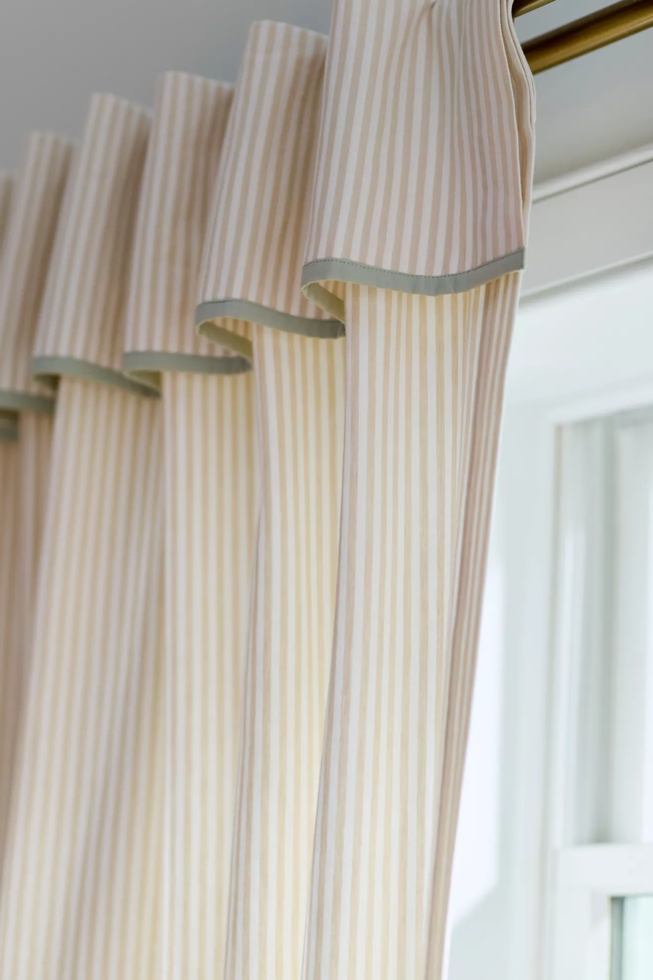 Darla Cotton Printed Striped Valance Curtain - thumbnail 2