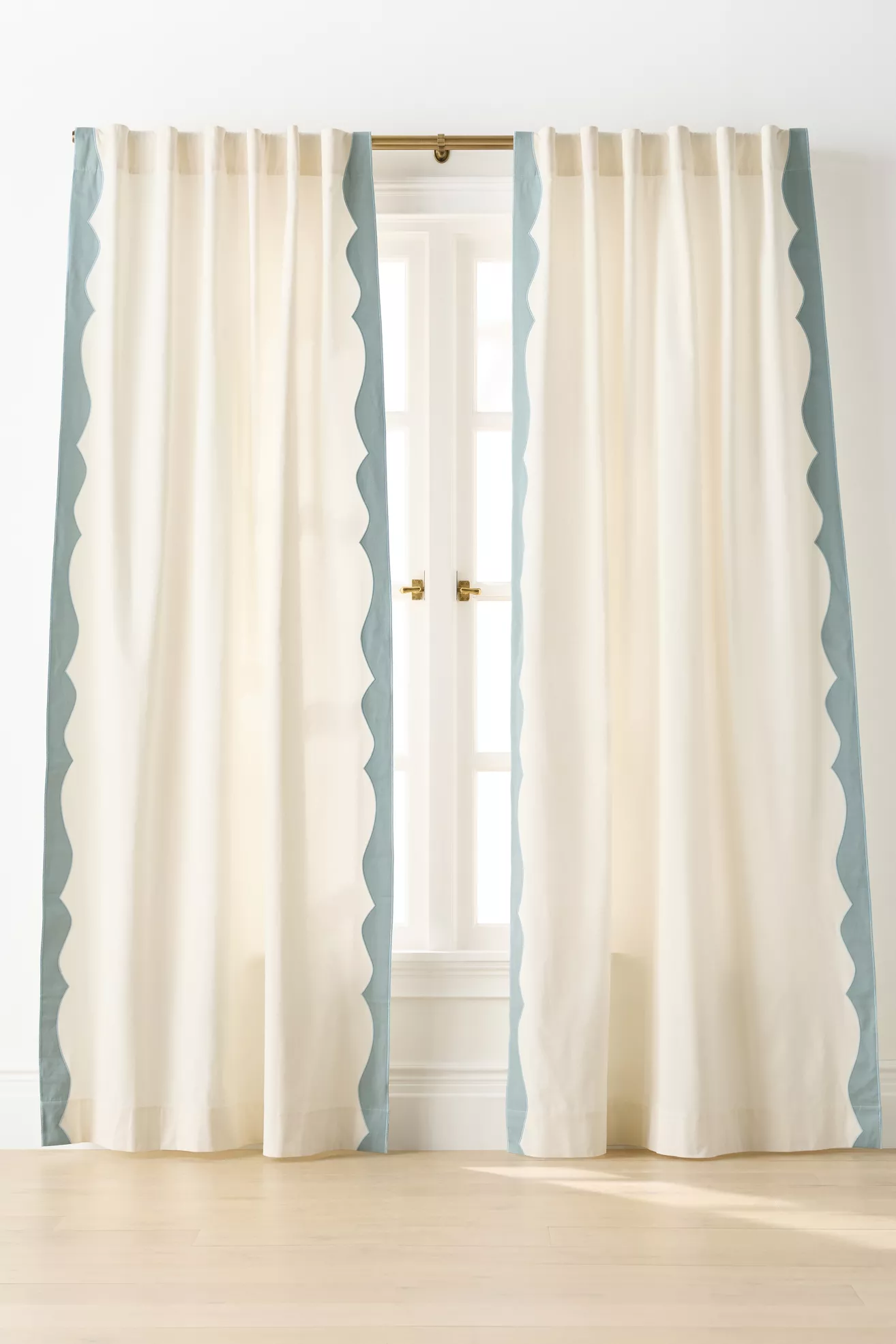 Penelope Wavy Border Cotton Curtain - thumbnail 3