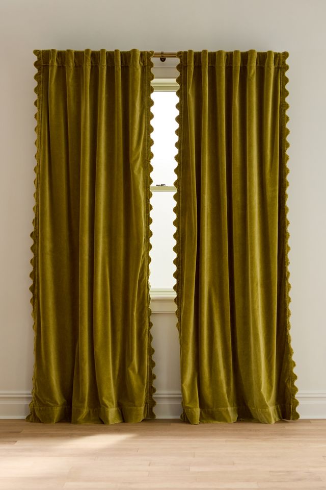 Trova Velvet Scalloped-Edge Curtain #1
