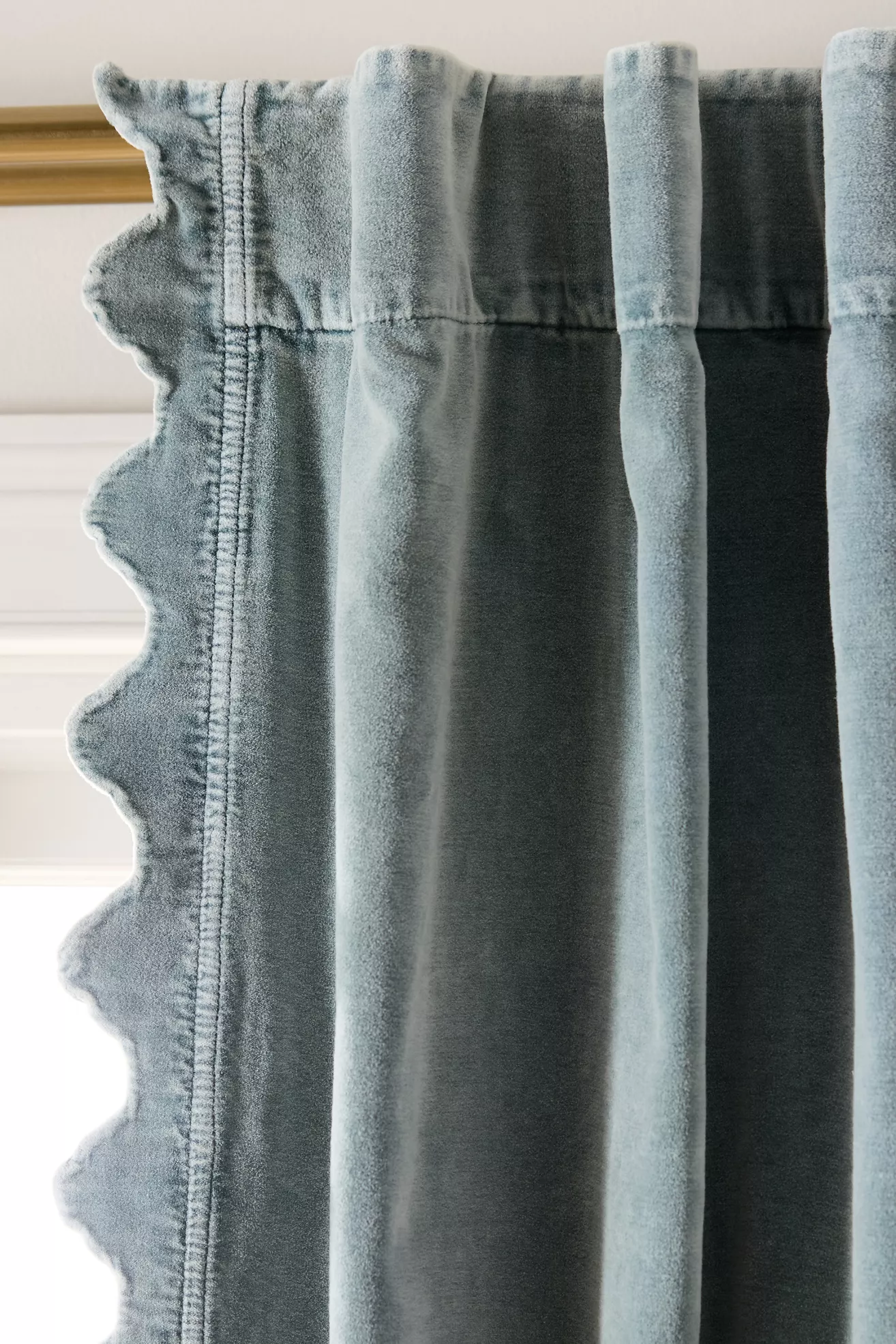 Trova Velvet Scalloped-Edge Curtain - thumbnail 5