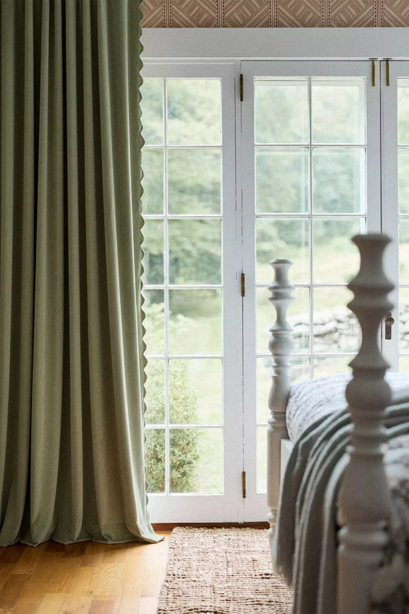Trova Velvet Scalloped-Edge Curtain - thumbnail 6
