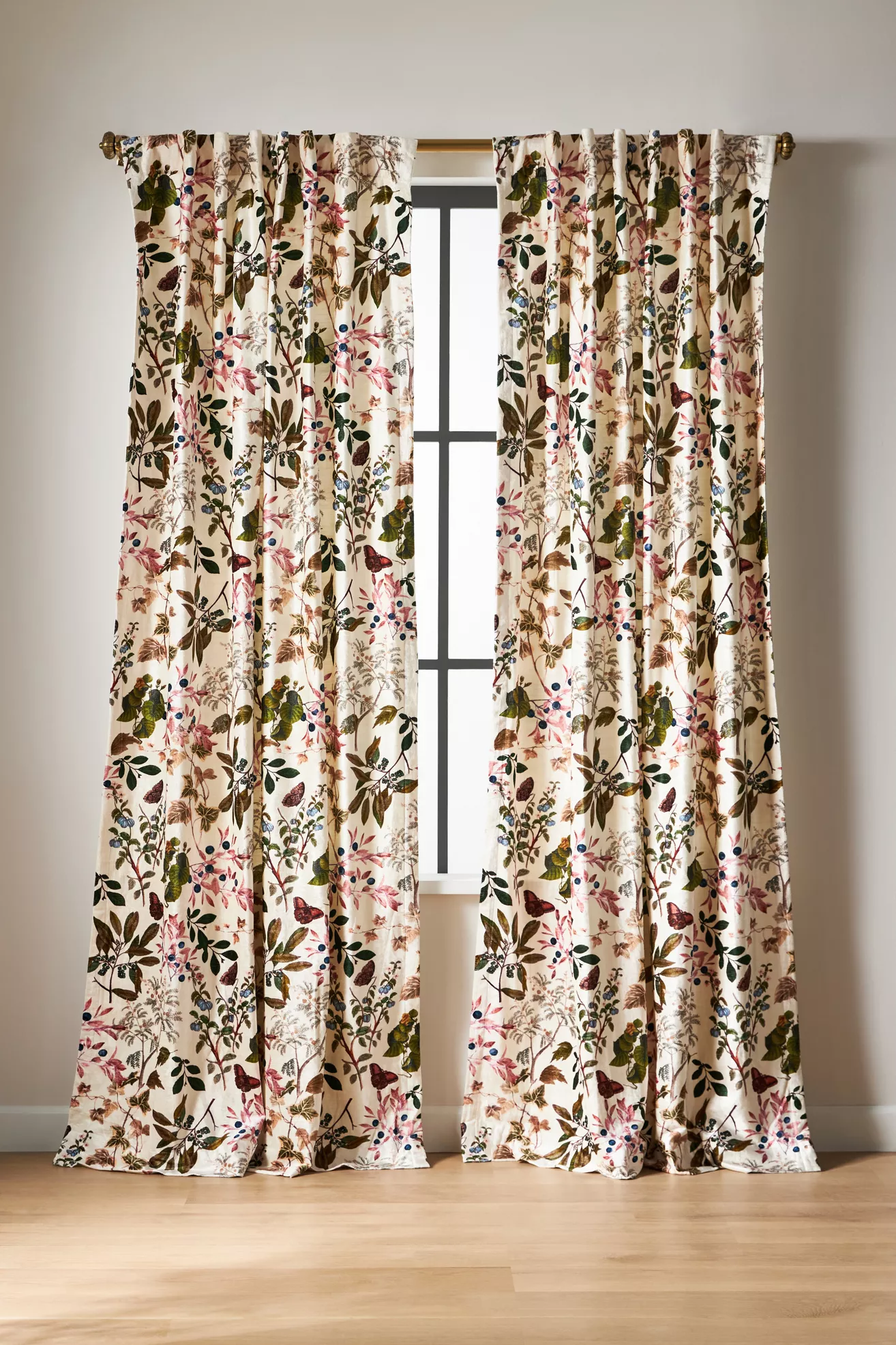 Lorena Printed Velvet Curtain - thumbnail 2