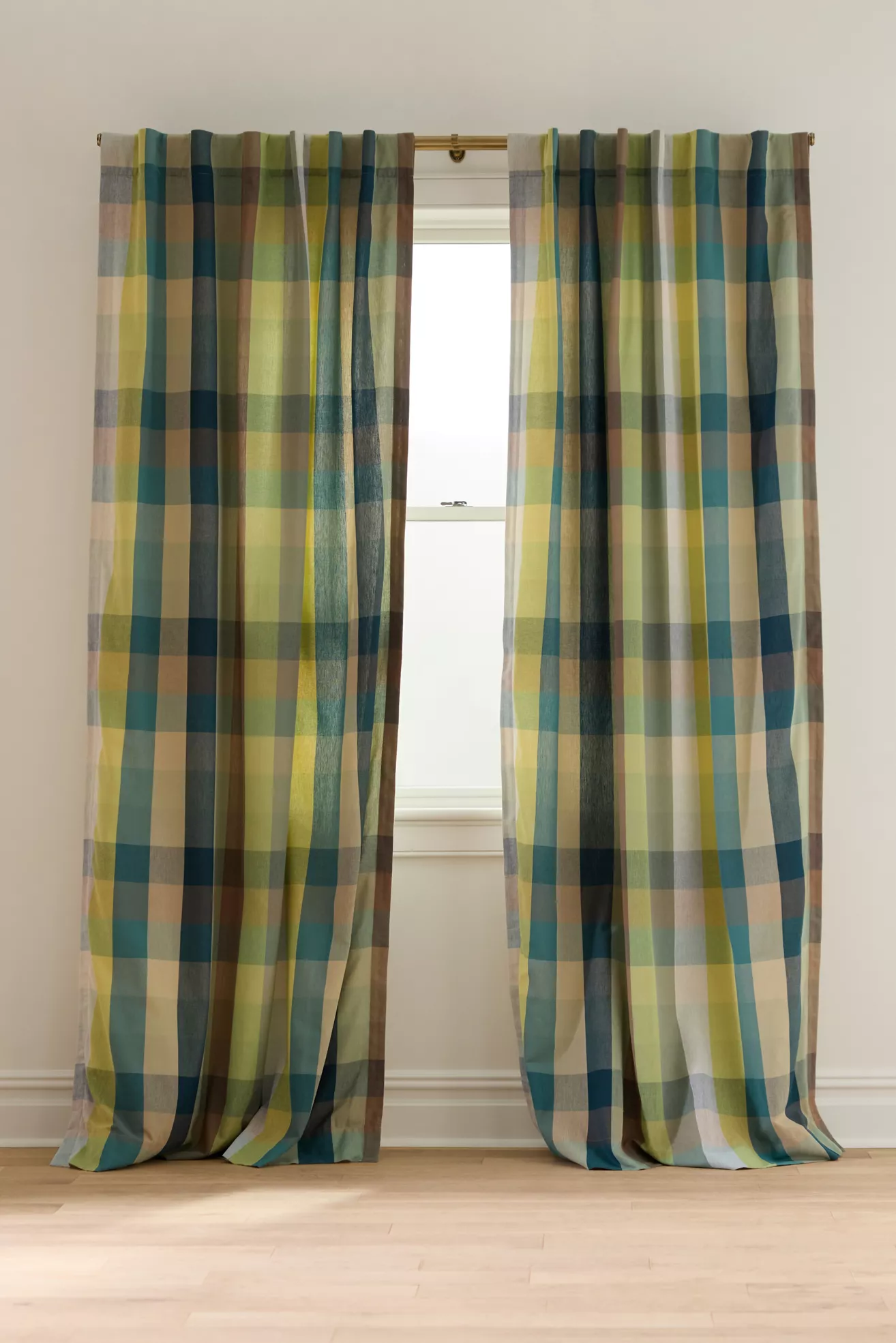Woven Semi-Sheer Cotton Plaid Curtain - thumbnail 4