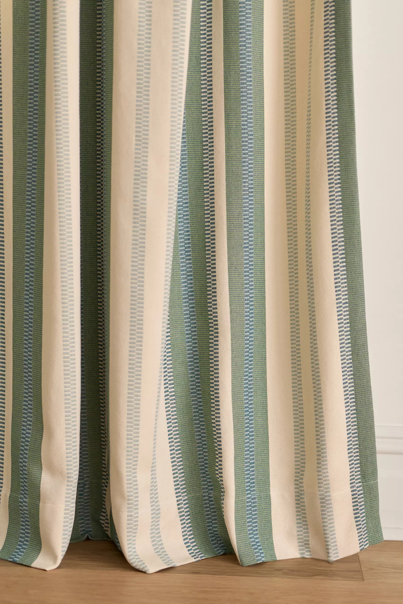 Safi Striped Woven Jacquard Curtain - thumbnail 3