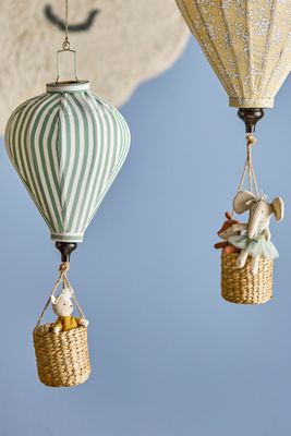 Gestreiftes Heißluftballon-Mobile