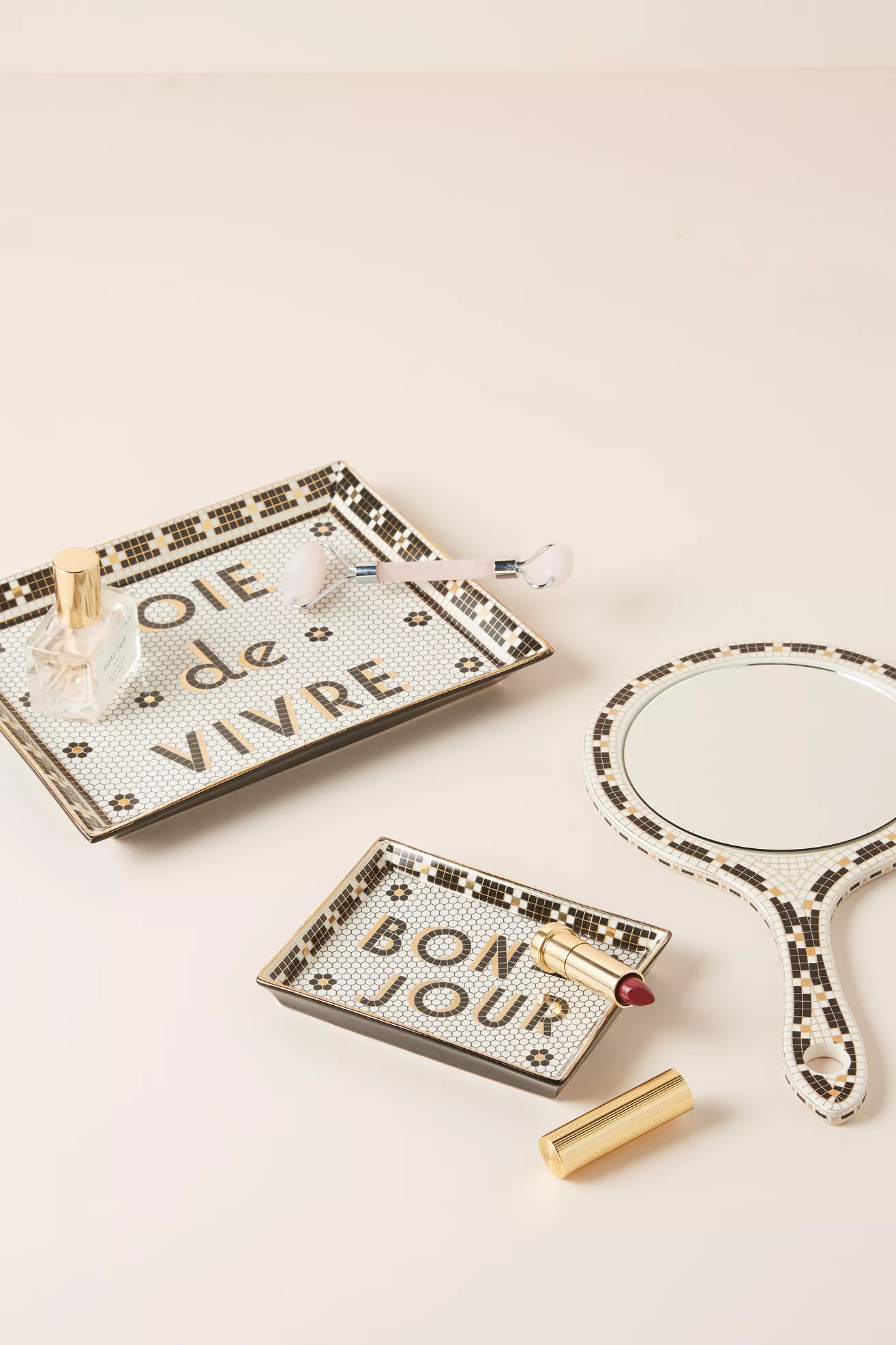 ・small plate Bistro Tile Tray