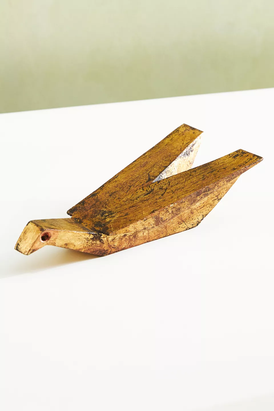 bird sculpture