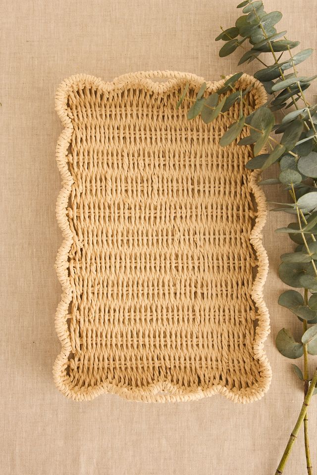 Gewelltes Tablett aus Geflecht #2