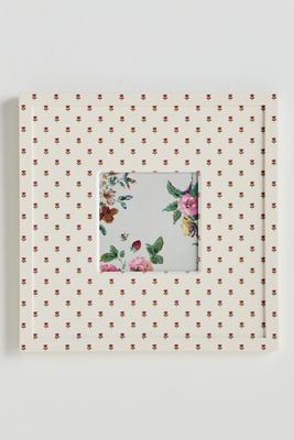 Pattern Drench Frame