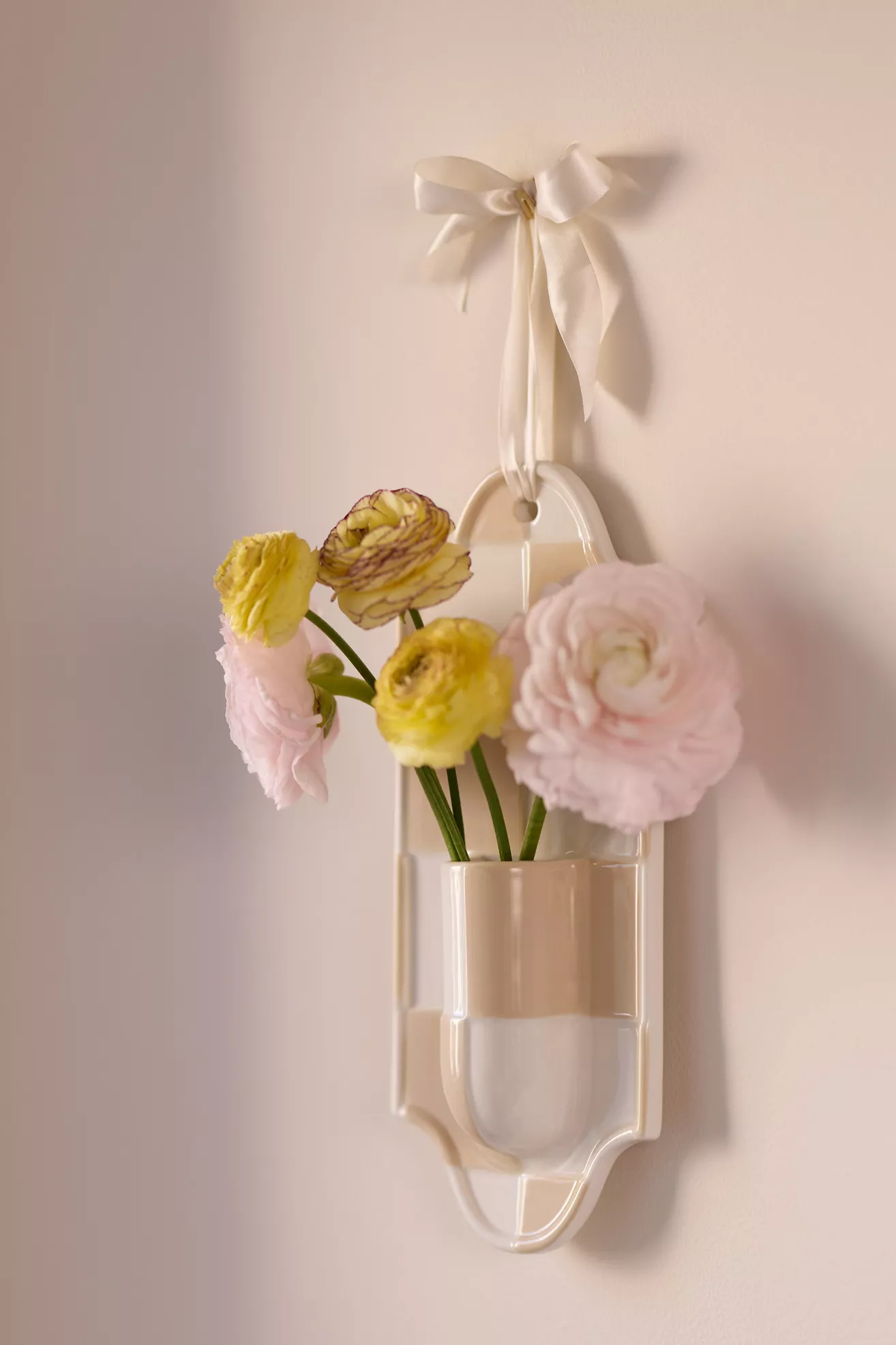 Mari Stoneware Wall Vase - thumbnail 2