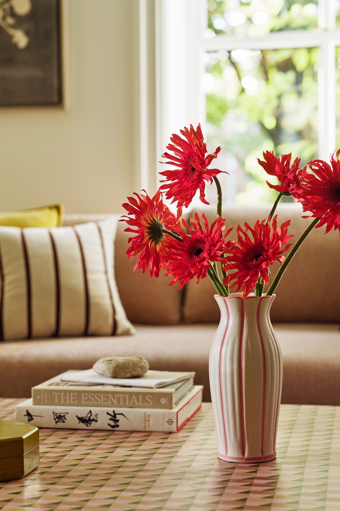 Emma Clay Vase - Pink Large, Standard