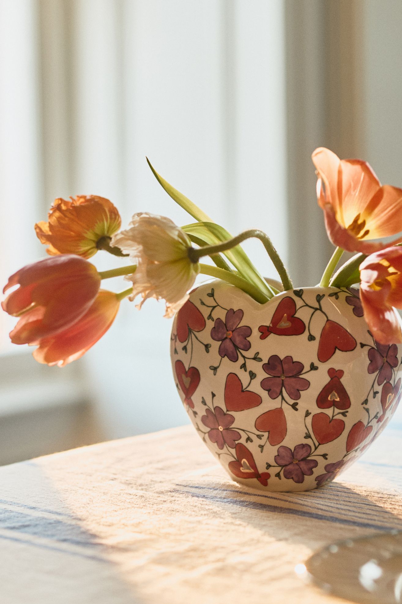 The Mud Fairy Blooming Hearts Stoneware Heart Vase - White, Standard, L