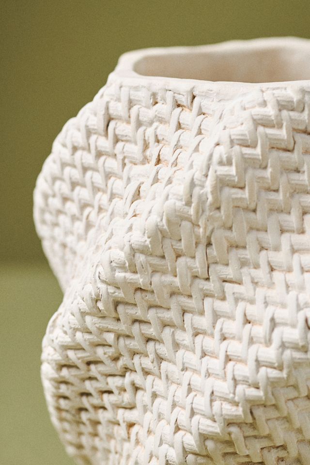 Lennon Twist Textured Cement Pot #7