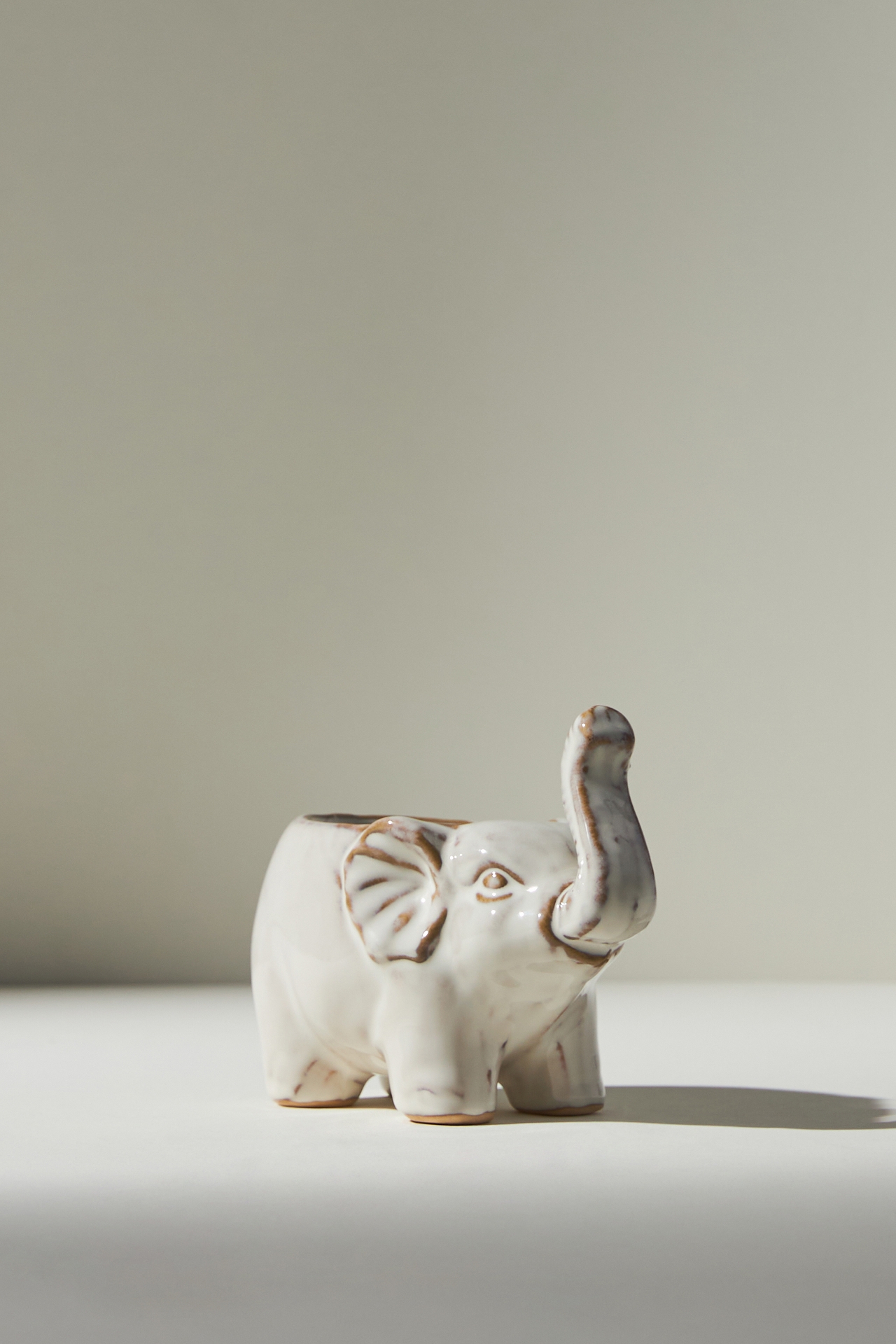 Trumpeting Elephant Pot