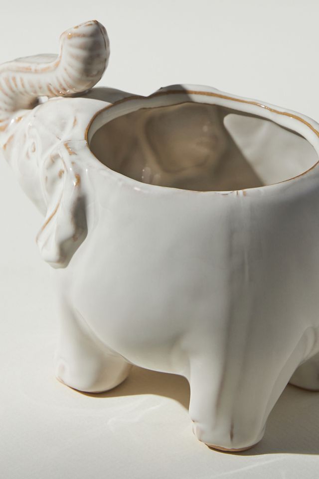 Trumpeting Elephant Pot #4