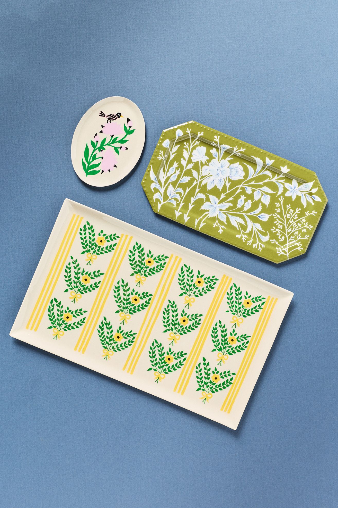 Cottagecore Enamel Tray - Medium, Assorted