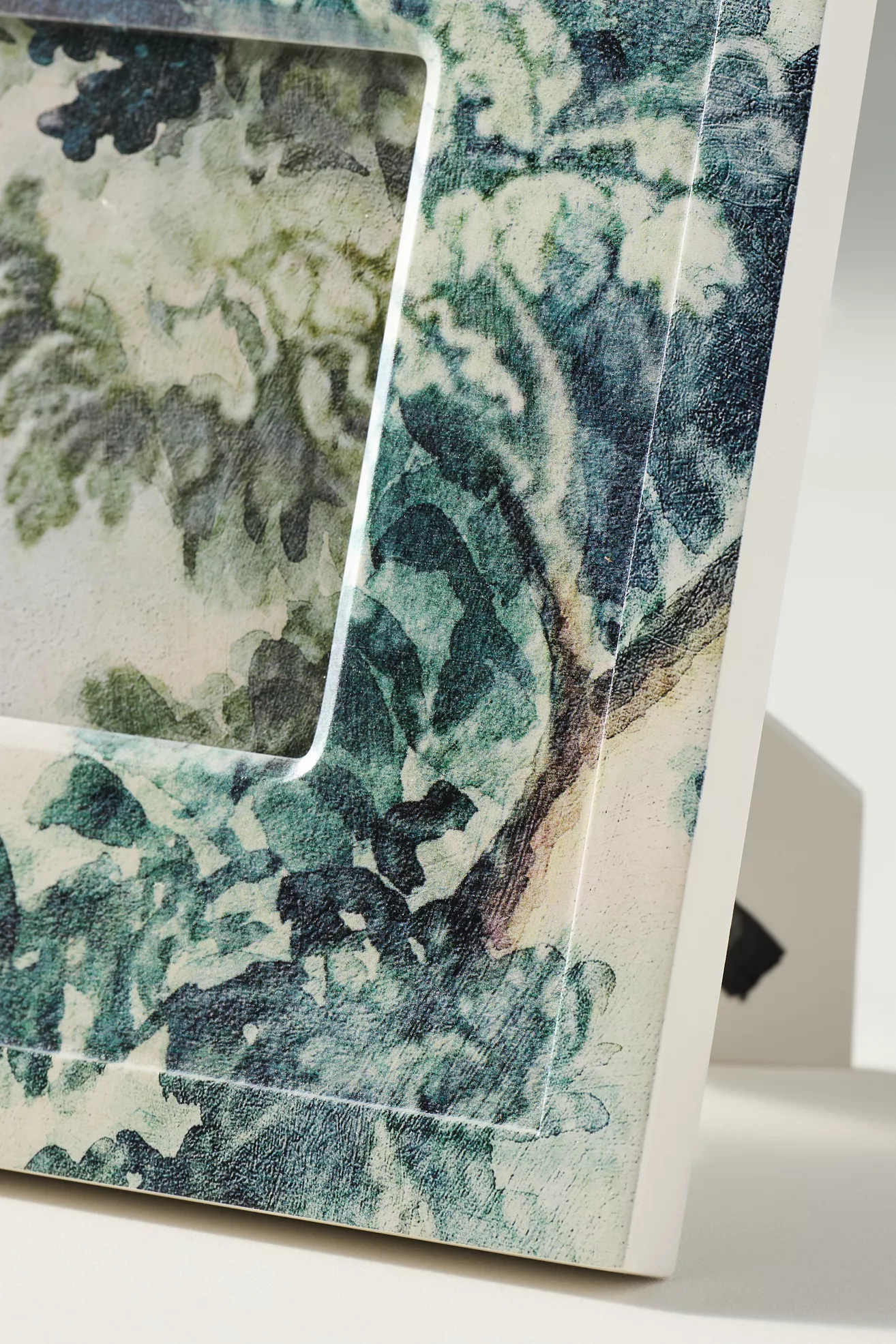 Printed Pattern Drench Frame - thumbnail 7