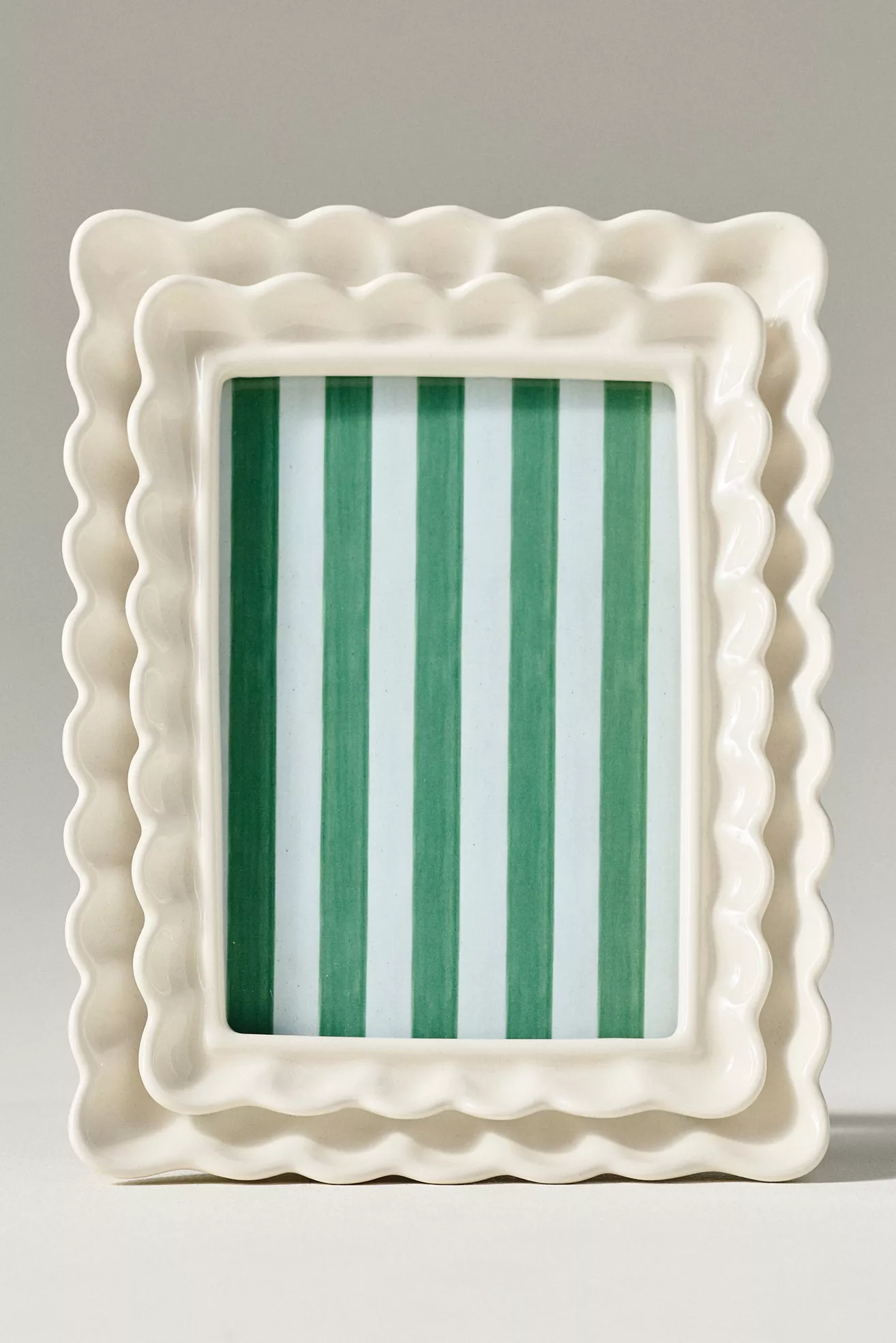 Philippa Scalloped Picture Frame - thumbnail 2