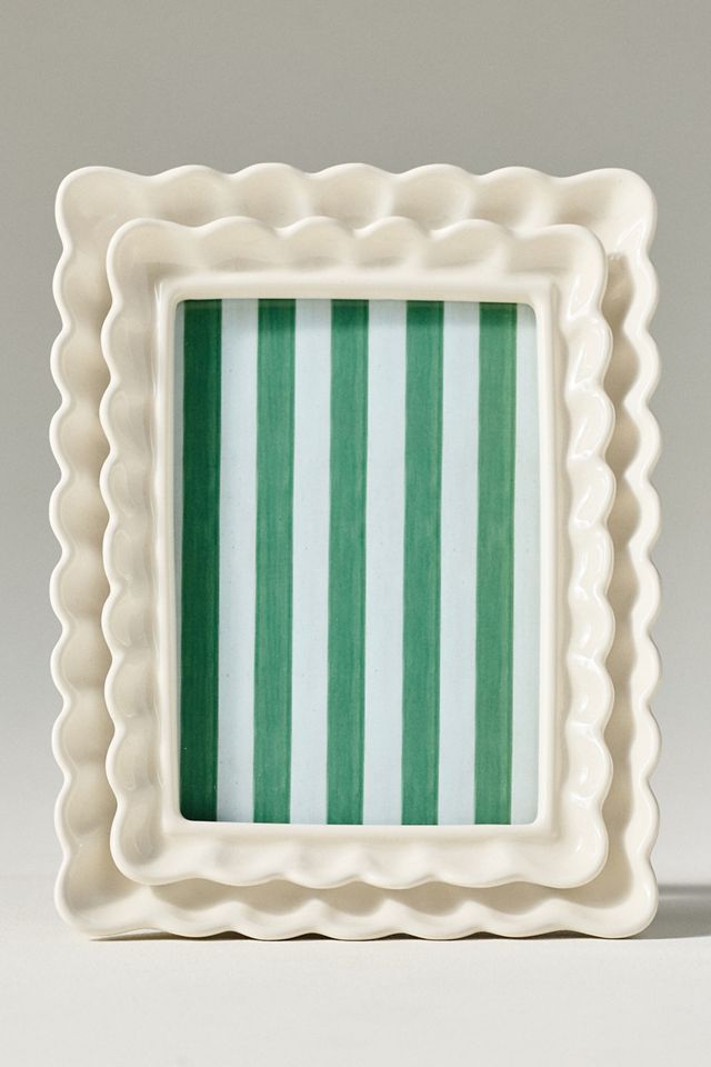 Philippa Scalloped Picture Frame #1