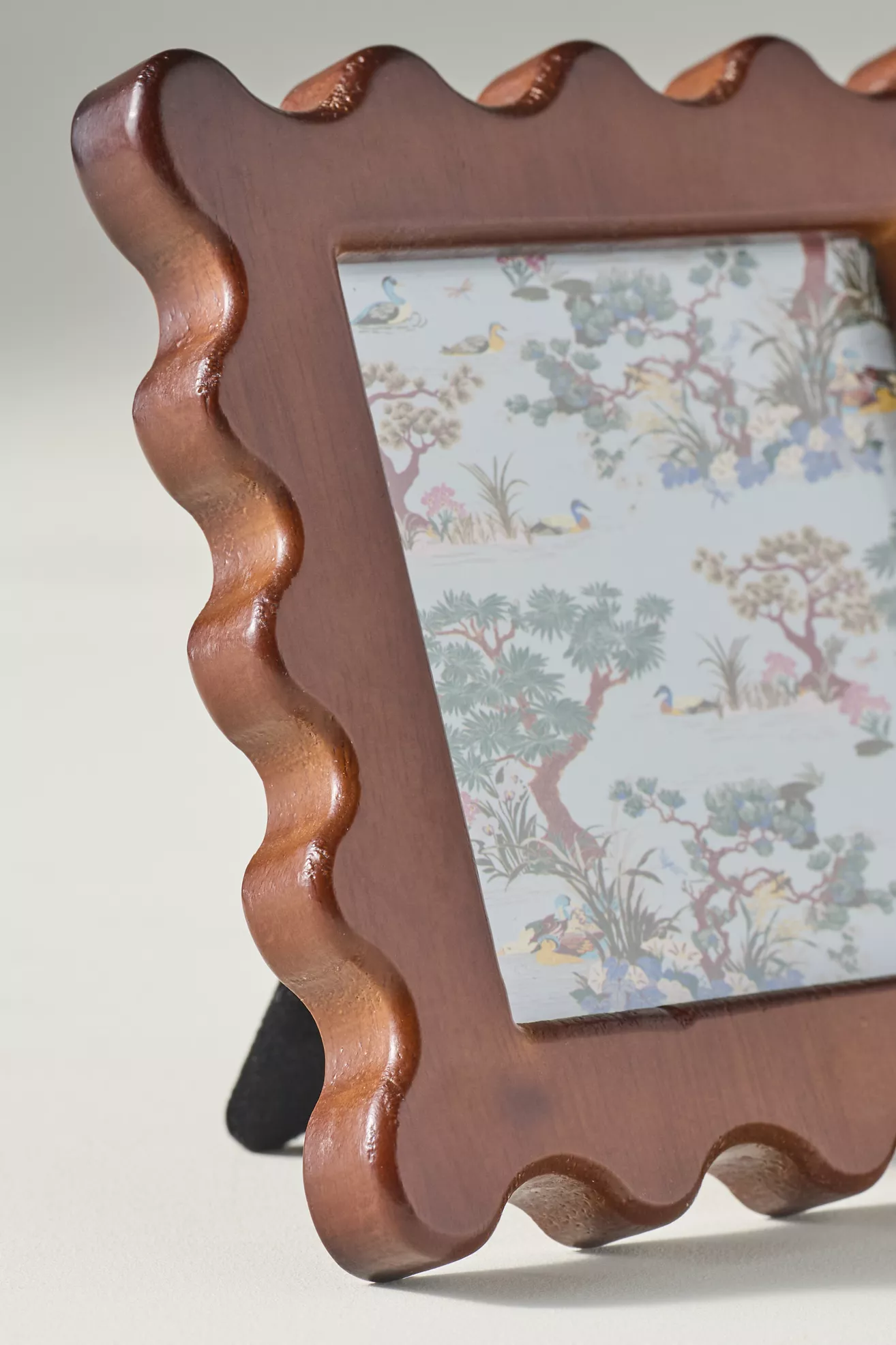 Wavy Wooden Frame - thumbnail 4