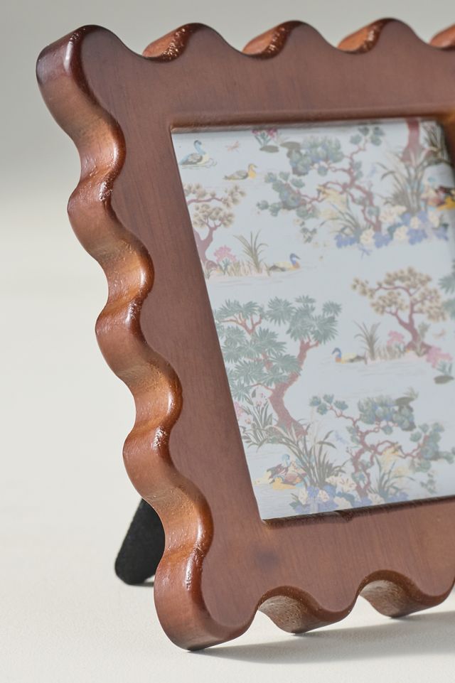Wavy Wooden Frame #3