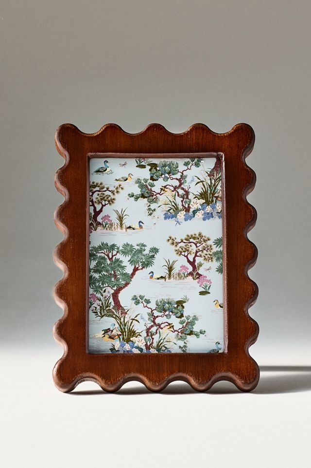 Wavy Wooden Frame #4