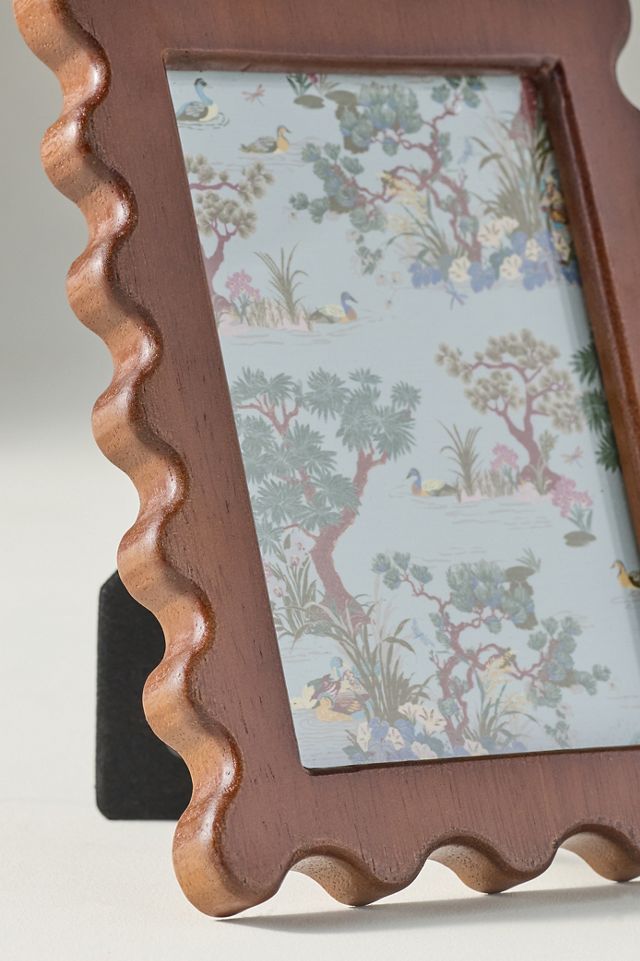 Wavy Wooden Frame #5