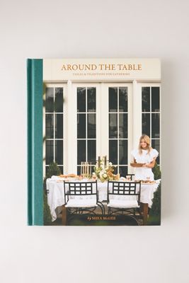 Livre Around the Table: Tables and Traditions for Gathering