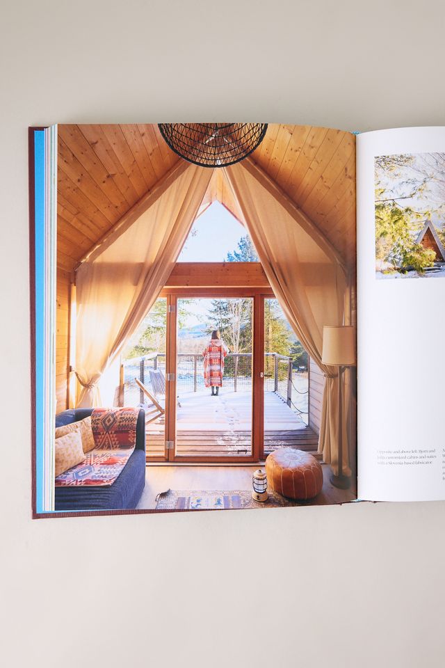 The Inn Crowd: Artistic Getaways and the Modern Innkeepers Who Crafted Them Book #2