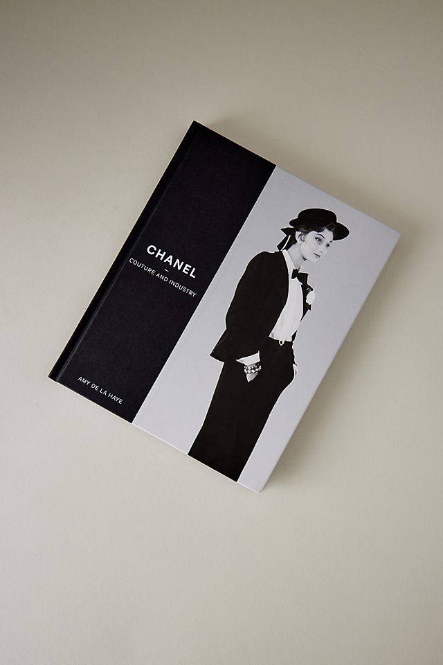 Chanel: Couture and Industry by Amy de la Haye