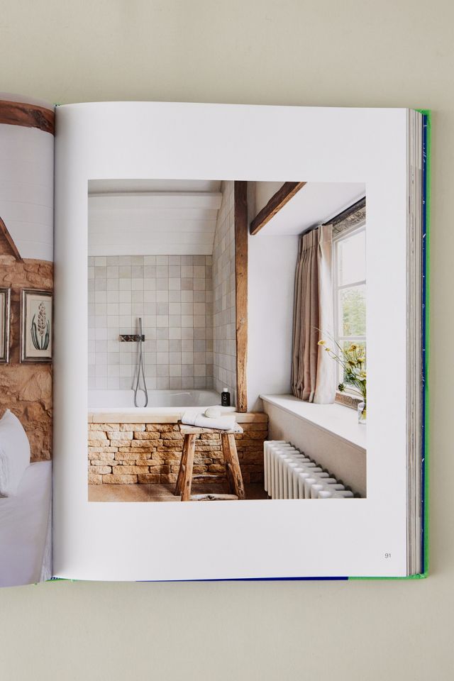 Daylesford Living: Inspired by Nature: Organic Lifestyle in the Cotswolds Book #2