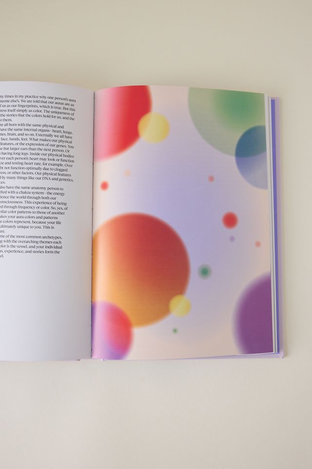 The Ultimate Guide to Auras: How to read, cleanse and shift your aura to change your life Book #2
