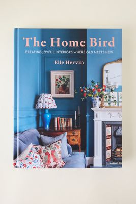 The Home Bird: Creare interni gioiosi dove il vecchio incontra il nuovo Libro