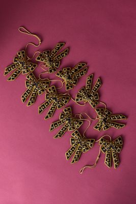 Anna + Nina Königliche Schleifengirlande