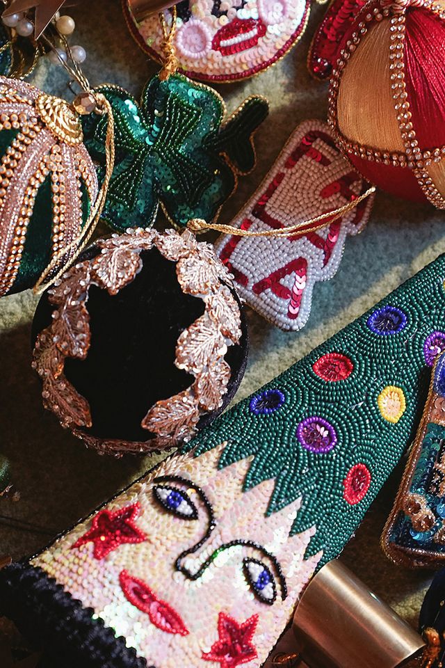 Anna + Nina Adorno Fa-La-La #2