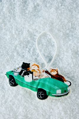 Adorno de Tela studio THIE Beryl Cook Ruby's Wheels