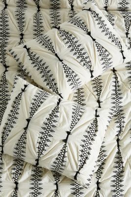 Embroidered Lilou Shams